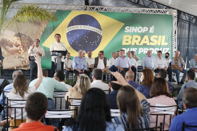 Brasil é exemplo no uso de energia limpa, diz Presidente Bolsonaro
