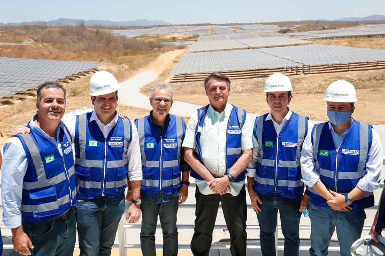 Na Paraíba, Presidente Bolsonaro inaugura complexo de energia solar