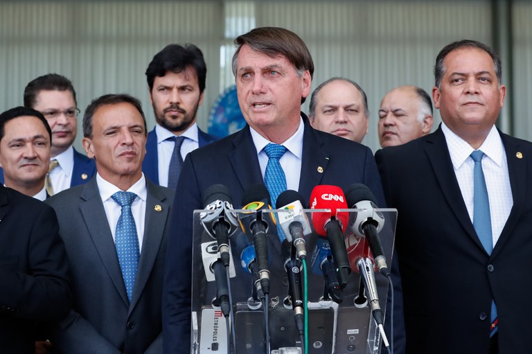 Novo programa garantirá renda a brasileiros atendidos pelo Auxílio Emergencial após crise