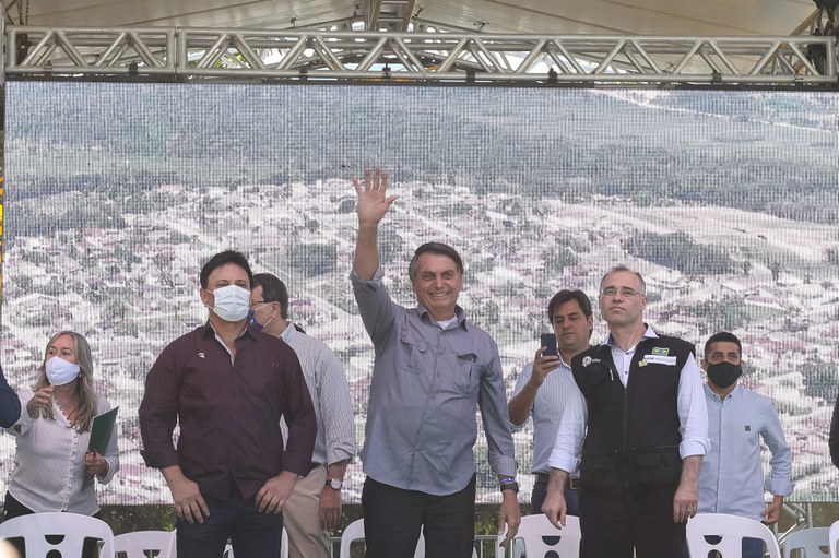 Presidente Bolsonaro visita região do Vale do Ribeira para apresentação de projetos de pontes