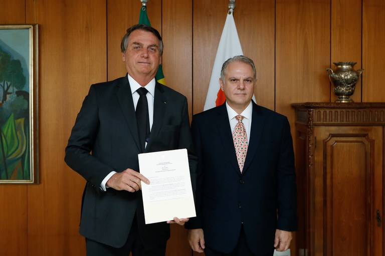 Presidente Jair Bolsonaro recebe cartas credenciais de embaixadores recém-nomeados