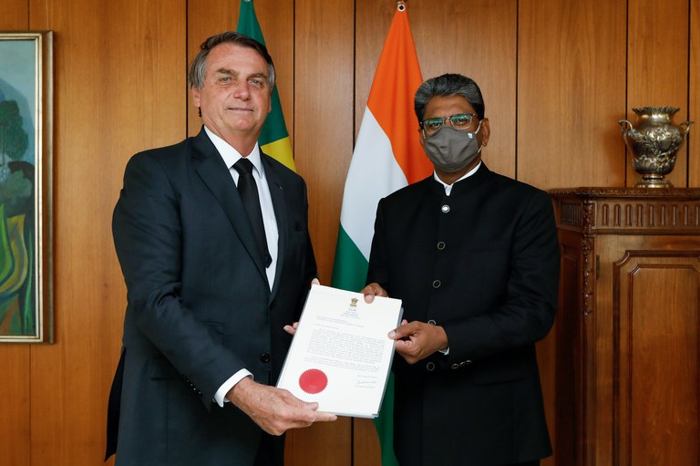 Presidente Jair Bolsonaro recebe cartas credenciais de embaixadores recém-nomeados