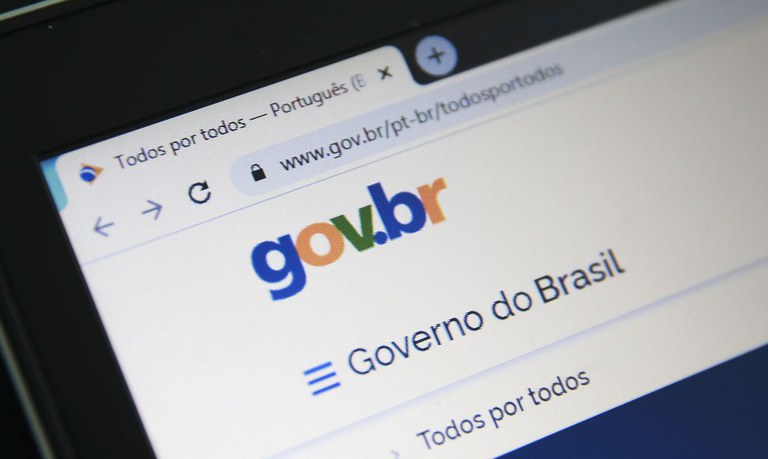 Cidadãos poderão assinar documentos e validar transações com o governo de forma eletrônica