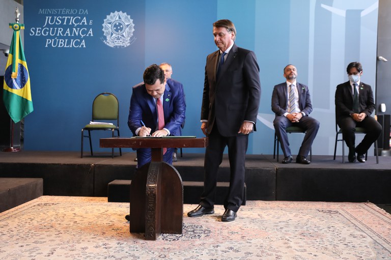 Novo defensor-público da União toma posse em Brasília