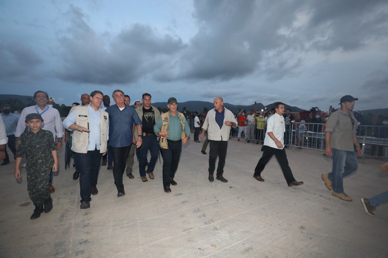 Presidente visita obras de duplicação da BR-222, no Ceará
