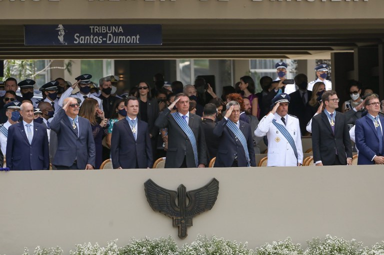 Presidente Jair Bolsonaro participa de solenidade do Dia do Aviador e da FAB