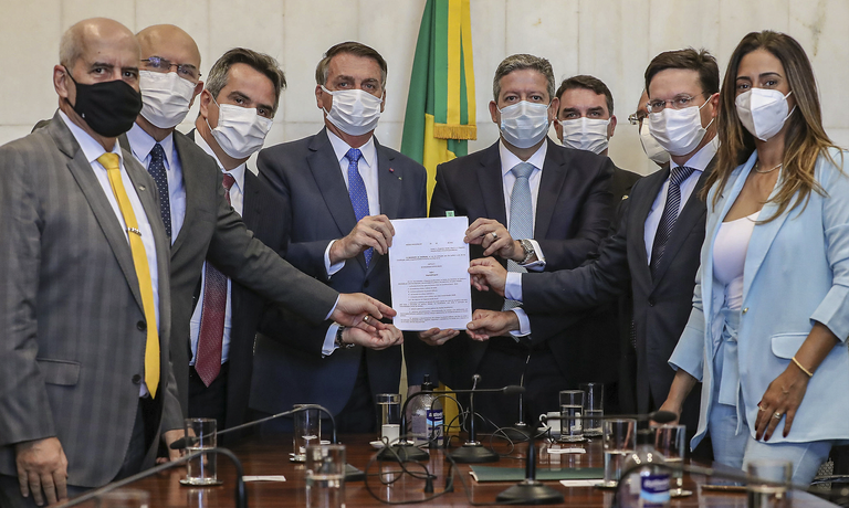 Sancionada alteração da LDO 2021 que viabilizará o Programa Auxílio Brasil