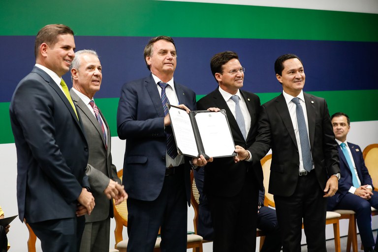 Famílias de baixa renda terão cadastramento automático na Tarifa Social de Energia Elétrica