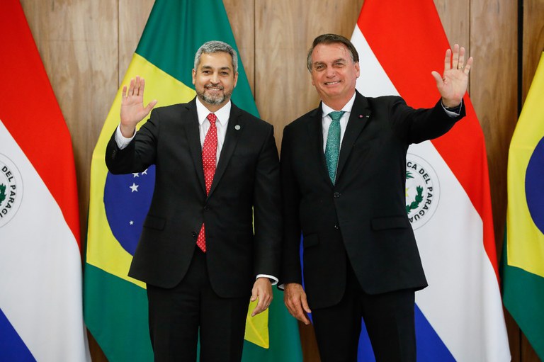 Presidente Jair Bolsonaro se encontra com presidente do Paraguai, Mario Abdo Benítez