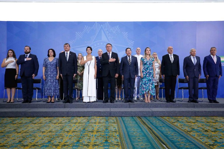 Presidente da República Jair Bolsonaro recebe Oficiais-Generais promovidos para cumprimentos