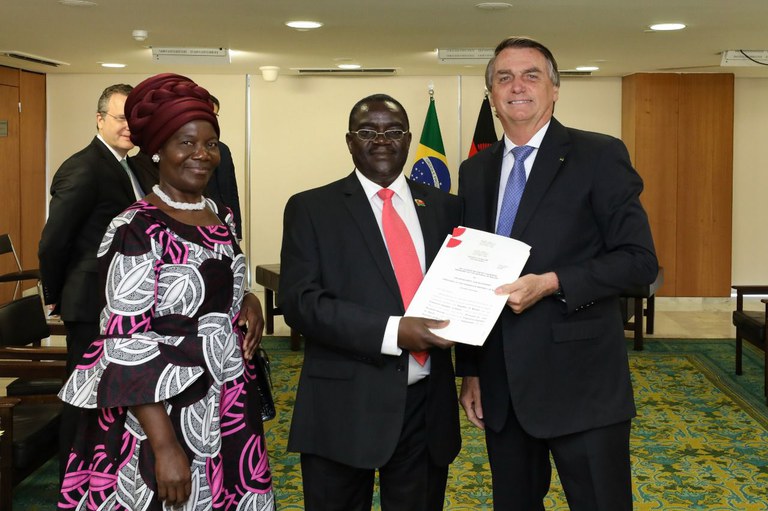 Novos embaixadores apresentam cartas credenciais ao Presidente Jair Bolsonaro