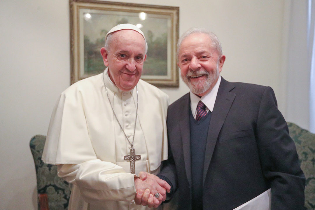 Lula e Papa Francisco — Planalto