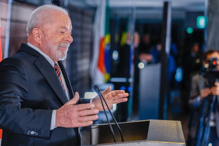 Presidente Lula em coletiva à imprensa na cidade de Hiroshima (Japão)