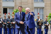 Lula e Macron tratam de acordo entre Mercosul e União Europeia, cooperação em defesa e guerra na Ucrânia