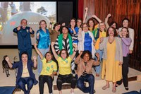 Presidente acompanha estreia perfeita da seleção, com goleada e liderança do grupo na Copa do Mundo feminina