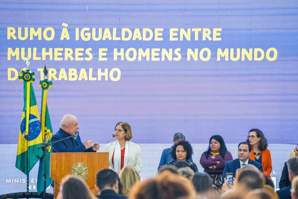 Disparidade salarial entre homens e mulheres é real destaque da