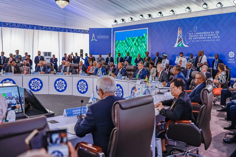 Presidente Lula participa da 14ª Cúpula da CPLP