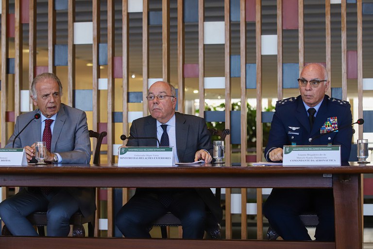 Coletiva no Itamaraty