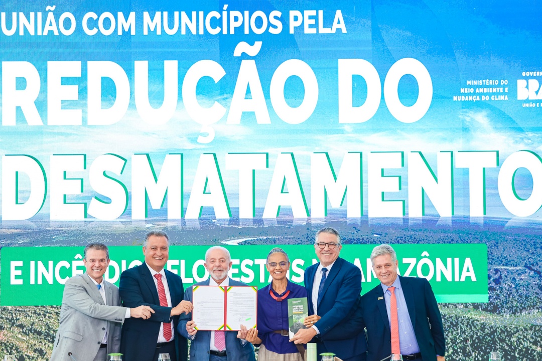Programa prevê investimentos de R$ 730 milhões e foco em dar melhores condições a 70 municípios responsáveis por 78% do desmatamento na região amazônica em 2022
