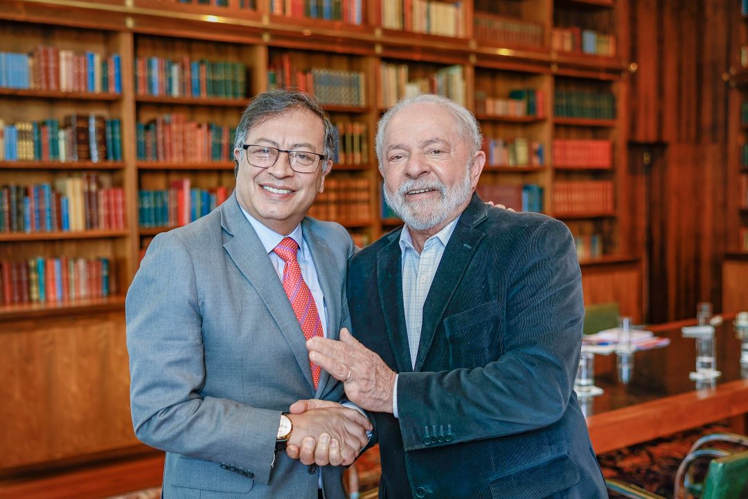 Lula participa de reunião bilateral com o presidente Gustavo Petro, de Fórum Empresarial e da inauguração da Feira Internacional do Livro de Bogotá, que terá o Brasil como convidado de honra