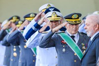 Presidente participa da cerimônia do Dia do Exército em Brasília