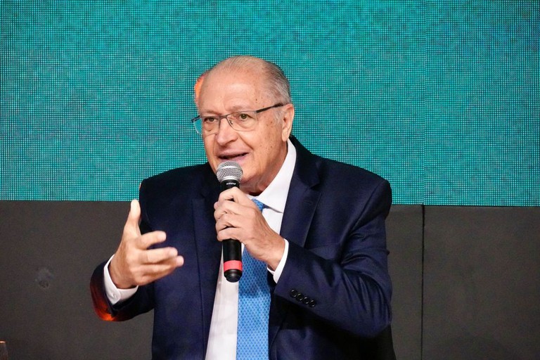 Presidente em exercício, Geraldo Alckmin, participa do 3º Congresso Abramilho, em Brasília