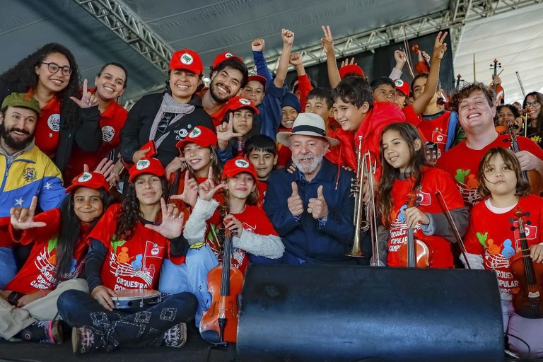 Terra da gente Lula 1.jpg