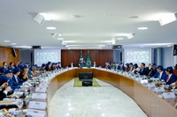 Lula defende soberania, negociação e multilateralismo em reunião ministerial