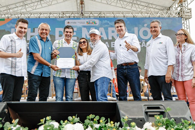 Lula cerimônia Marajó.jpg