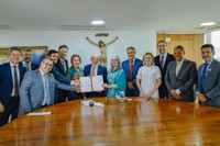 Piso do magistério terá ganho real em 2026