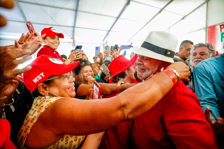 Presidente anuncia entregas de Reforma Agrária no 14º Encontro do MST