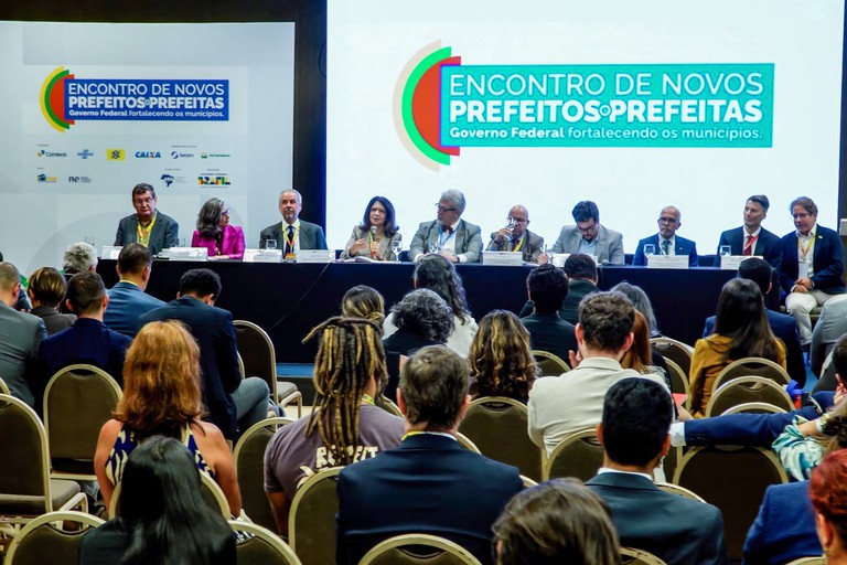 Encontro de Novos Prefeitos e Prefeitas