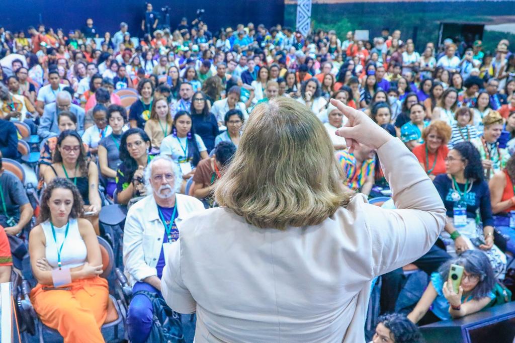 A ministra Cida Gonçalves (Mulheres) durante painel nos Diálogos Amazônicos, em Belém (PA). Foto: Audiovisual / PR