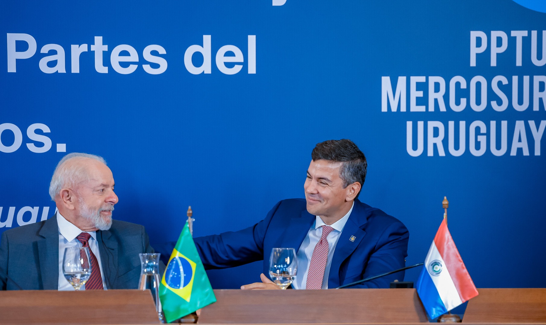Declaração à imprensa dos Presidentes dos Estados Partes do MERCOSUL