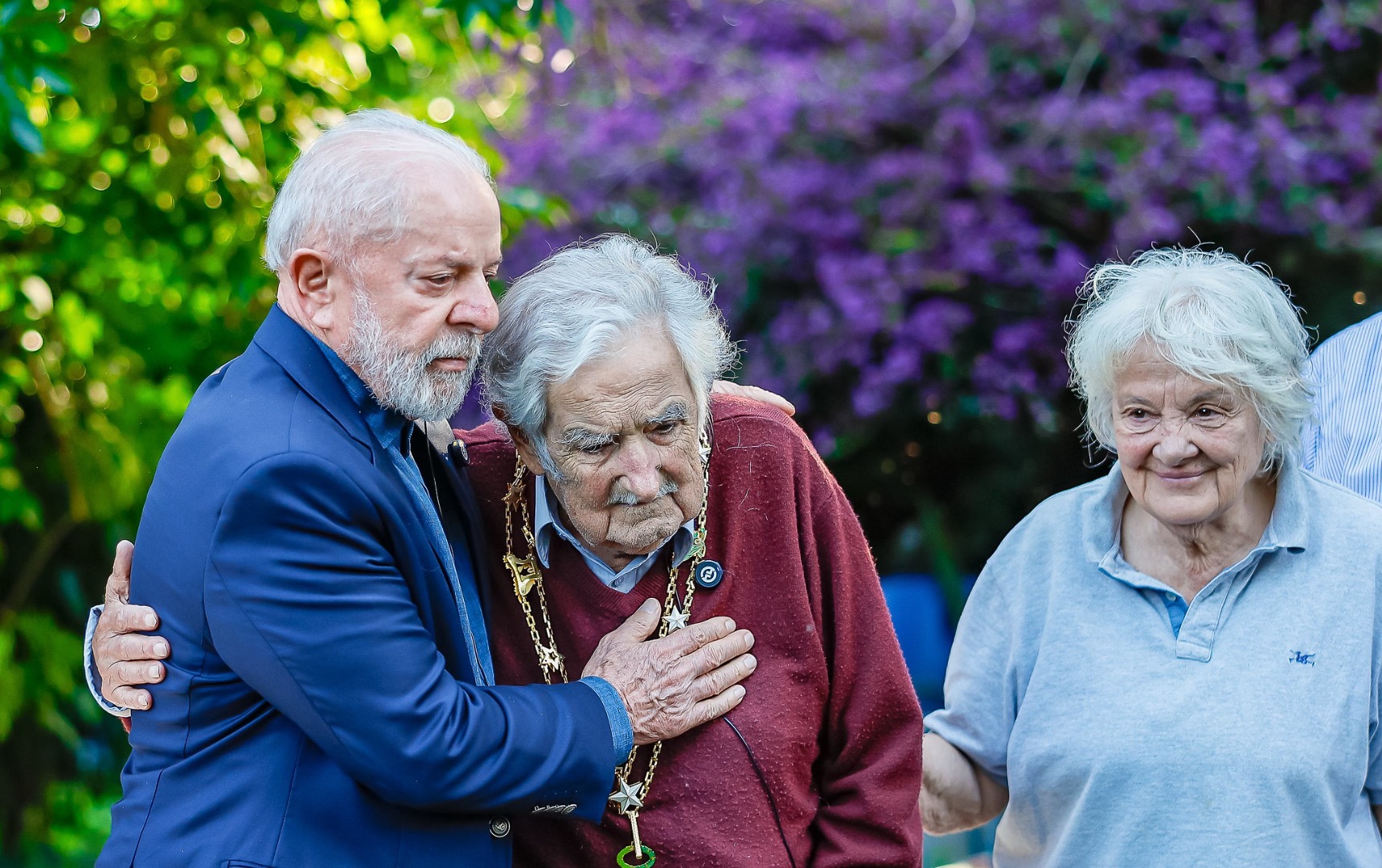Presidente da República, Luiz Inácio Lula da Silva concedeu a Ordem Nacional do Cruzeiro do Sul ao ex-presidente do Uruguai, Pepe Mujica