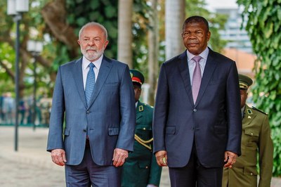 Cerimônia oficial em Luanda (Angola)