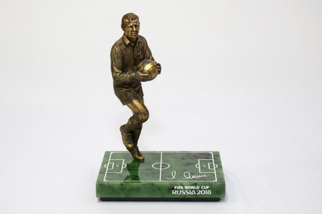 Escultura representando o jogador de futebol, goleiro russo, 'LEV YASHIN'