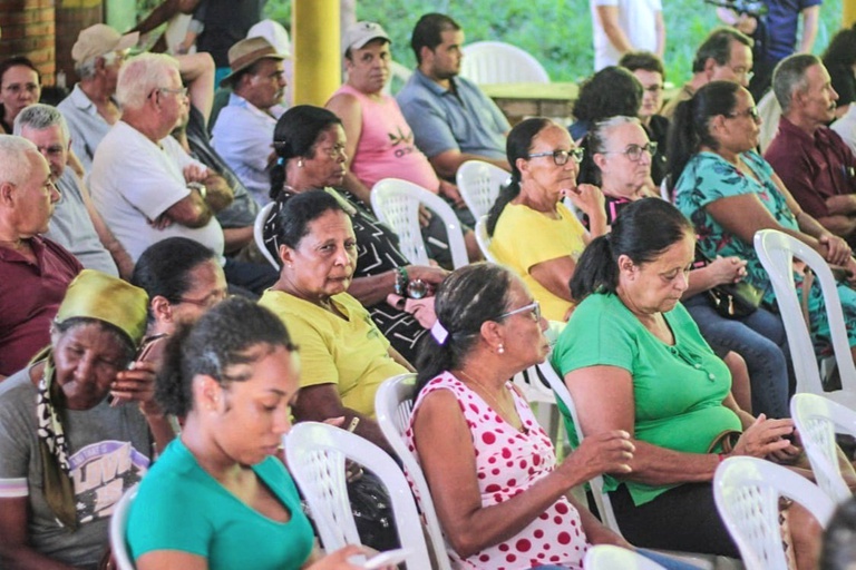Equipes visitam usina afetada por rompimento da barragem de Fundão e ouvem comunidade de Rio Doce (MG)
