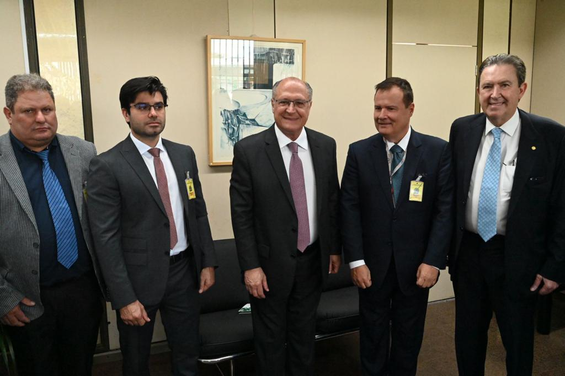 2023_03_27_vice-presidente Alckmin, prefeitos e parlamentares