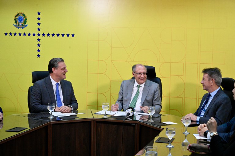 20240502_FIM_VACINA_AFTOSA