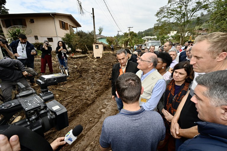 2023_09_10_alckmin_visita_RS