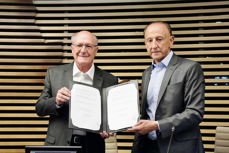 Cooperações buscam tornar mais ágil a resposta a práticas ilegais de comércio, simplificar normas regulatórias e fortalecer competitividade industrial