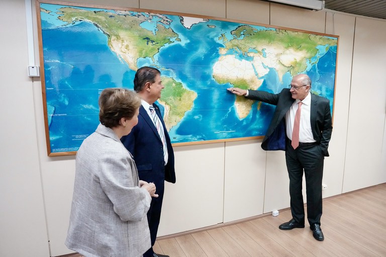 Em reunião com senadores, Vice-presidente e ministro do MDIC garante que o governo federal irá colaborar com o Grupo de Trabalho do Senado sobre o Mercosul – UE