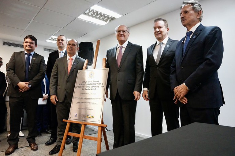 Combate a fraudes no comércio eletrônico protege os consumidores e a indústria, diz Alckmin