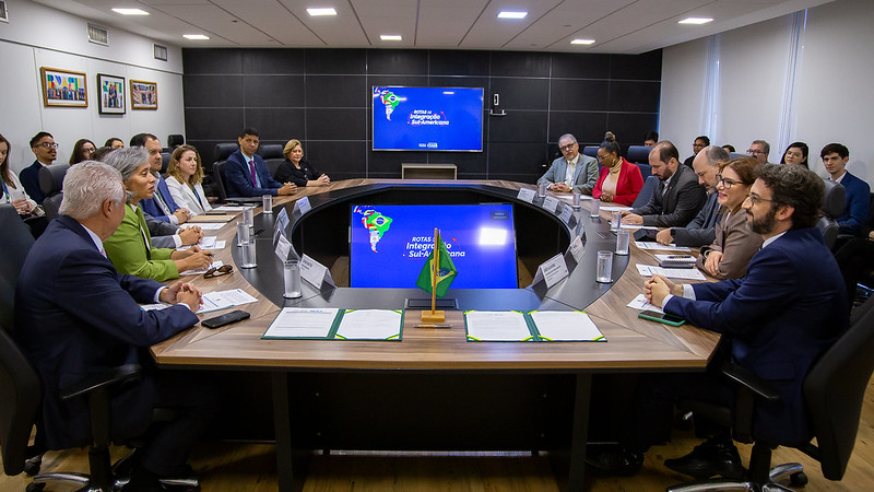 Planejamento e Infra S.A firmam acordo para fortalecer conexão do Brasil com países vizinhos