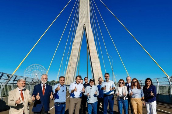 inauguração ponte.jpeg