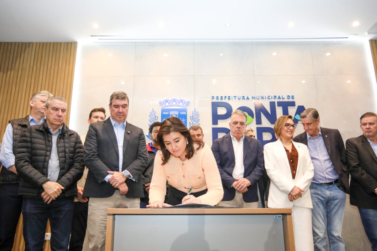 Governador-cumpre-agendas-em-Ponta-Pora-Foto-Saul-Schramm-13.jpeg