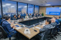 Executivo e autoridades portuárias planejam ações prioritárias para 2024 em reunião do MPor