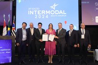 Retomada do investimento e diálogo com o setor produtivo vão continuar impulsionando o desenvolvimento econômico do país, avalia Costa Filho