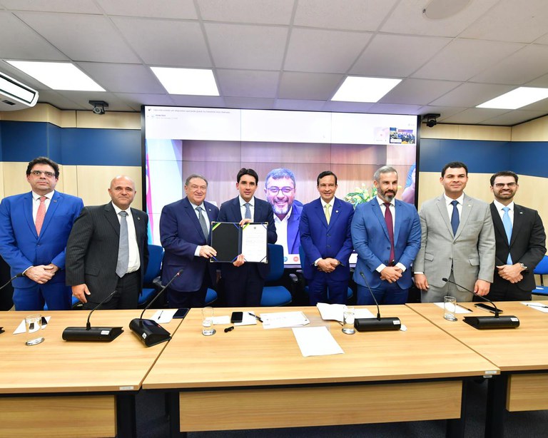 Governo Federal assina edital para dragagem com investimentos de mais de R$ 500 mi